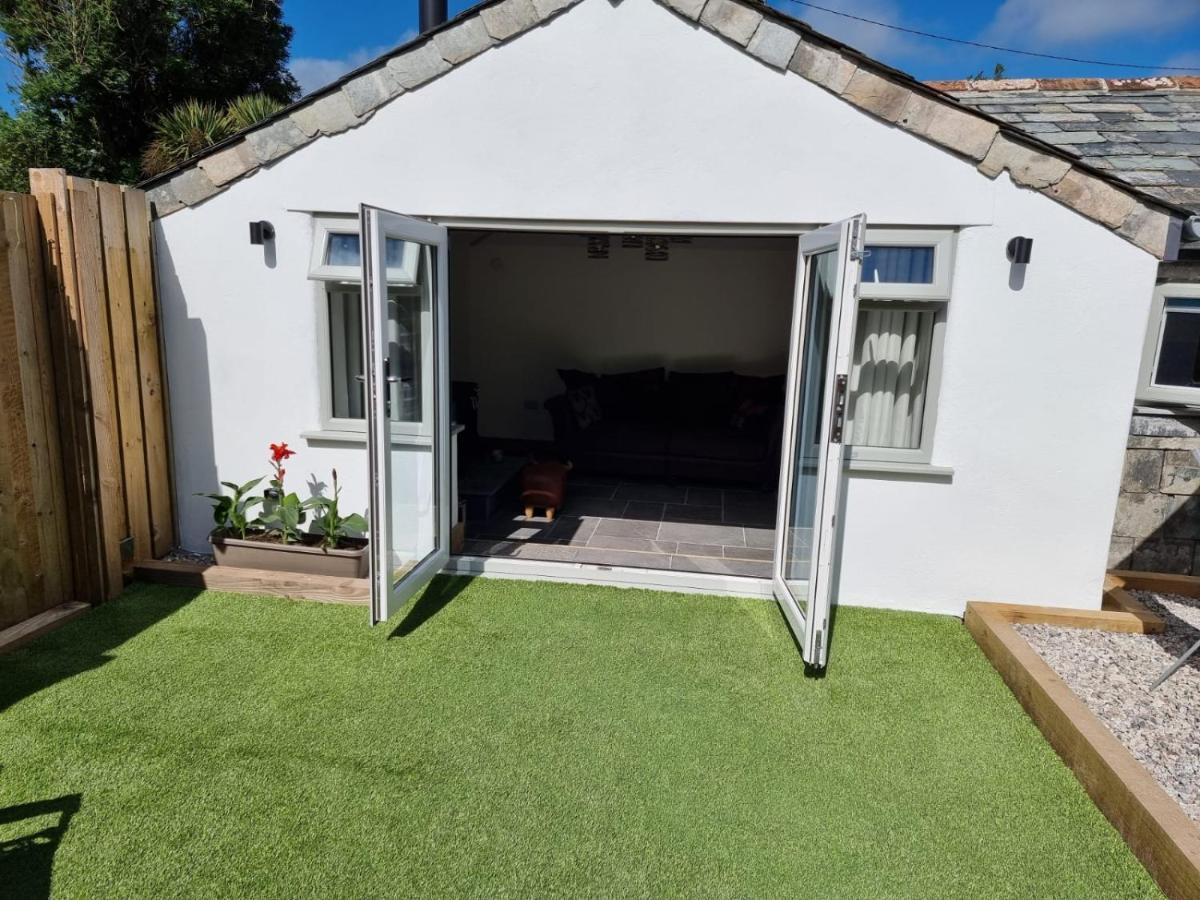 The Old Pottery 2 Person Dog Friendly Cottage Delabole Exterior photo
